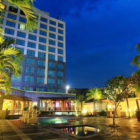Grand Suka Hotel Пеканбару Экстерьер фото