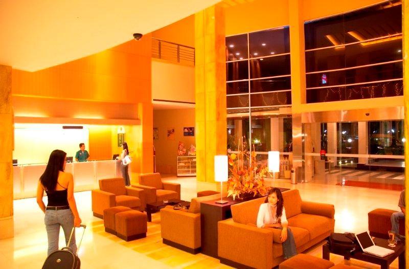 Grand Suka Hotel Пеканбару Экстерьер фото