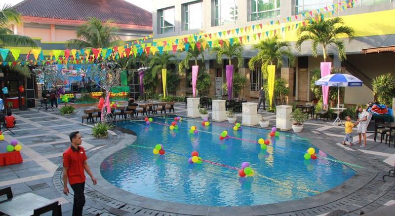 Grand Suka Hotel Пеканбару Экстерьер фото