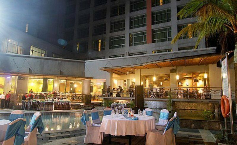 Grand Suka Hotel Пеканбару Экстерьер фото